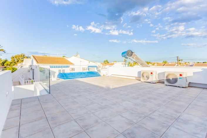 Image No.3-Villa de 3 chambres à vendre à Torrevieja