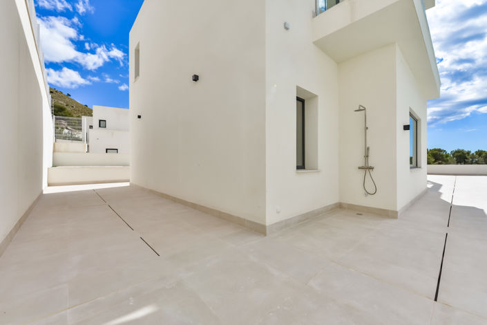 Image No.26-7 Bed Villa for sale