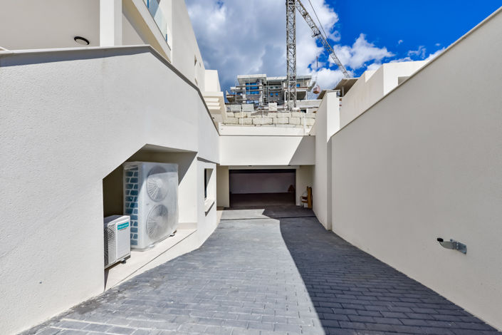 Image No.28-7 Bed Villa for sale