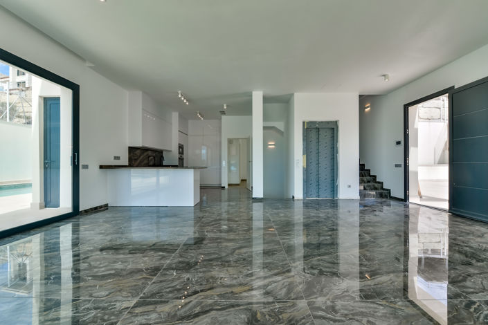 Image No.40-7 Bed Villa for sale