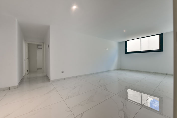 Image No.59-7 Bed Villa for sale