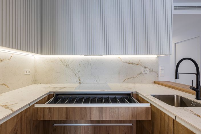 Image No.19-2 Bed Townhouse for sale