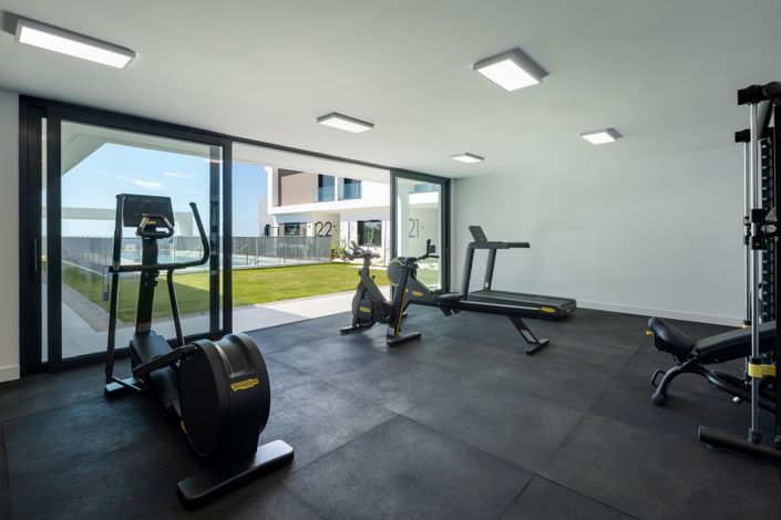 Image No.3-4 Bed Villa for sale