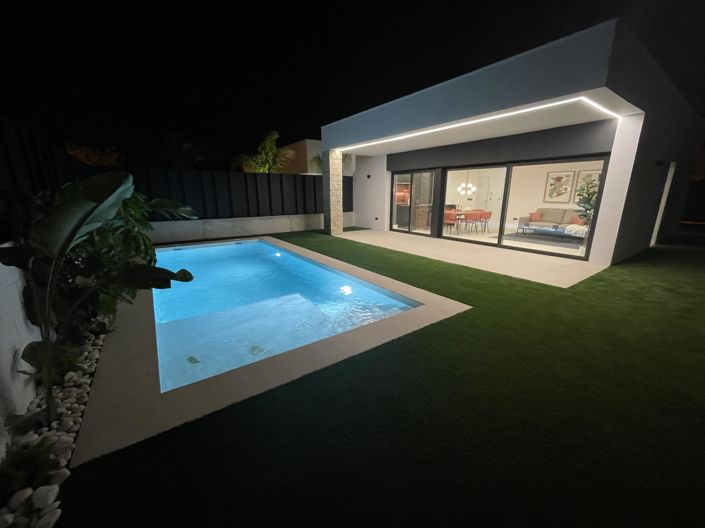 Image No.27-3 Bed Villa for sale