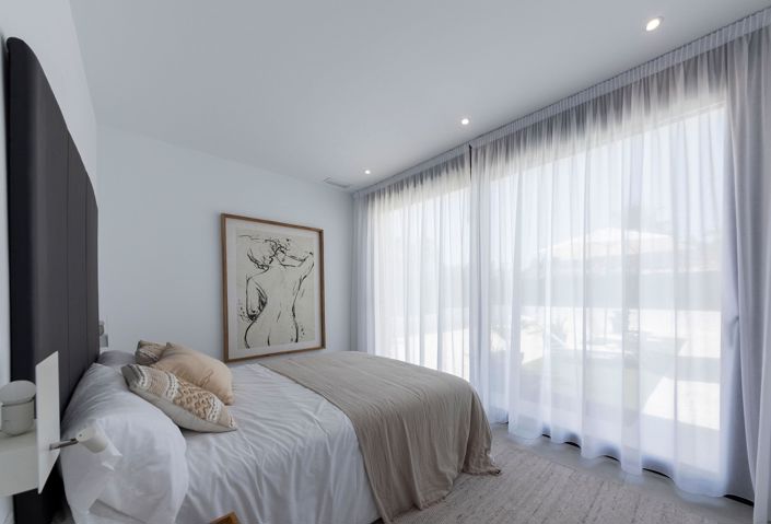 Image No.6-3 Bed Villa for sale