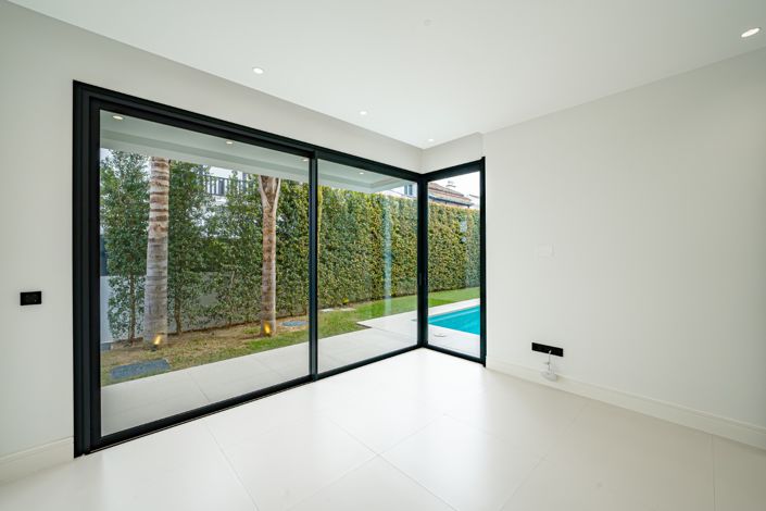 Image No.21-4 Bed Villa for sale