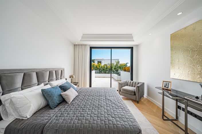 Image No.41-6 Bed Villa for sale