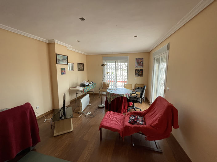 Image No.4-4 Bed Penthouse for sale