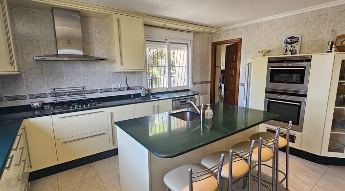 Image No.34-5 Bed Villa for sale