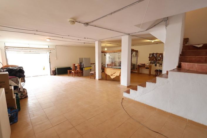Image No.30-4 Bed Villa for sale