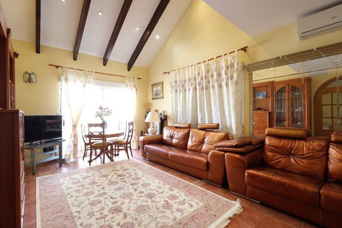 Image No.7-4 Bed Villa for sale