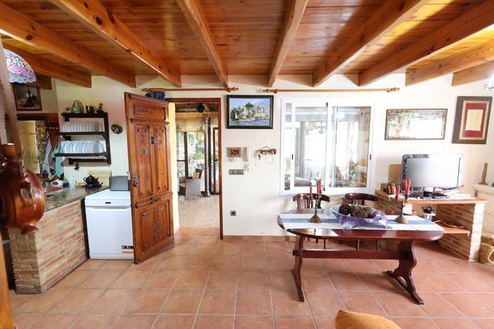 Image No.5-5 Bed Villa for sale