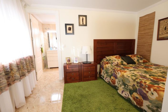 Image No.16-5 Bed Villa for sale