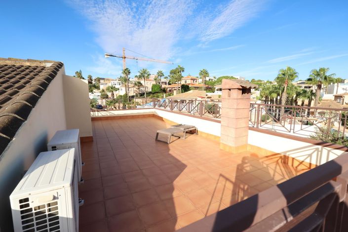 Image No.30-5 Bed Villa for sale