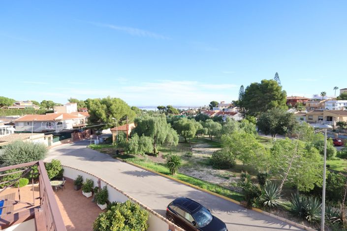 Image No.36-5 Bed Villa for sale