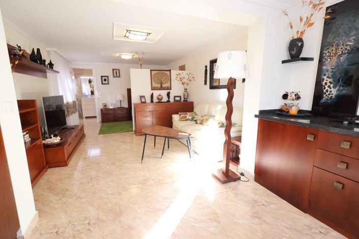 Image No.9-5 Bed Villa for sale