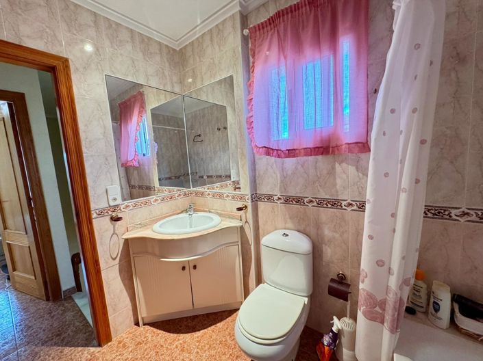 Image No.21-3 Bed Villa for sale