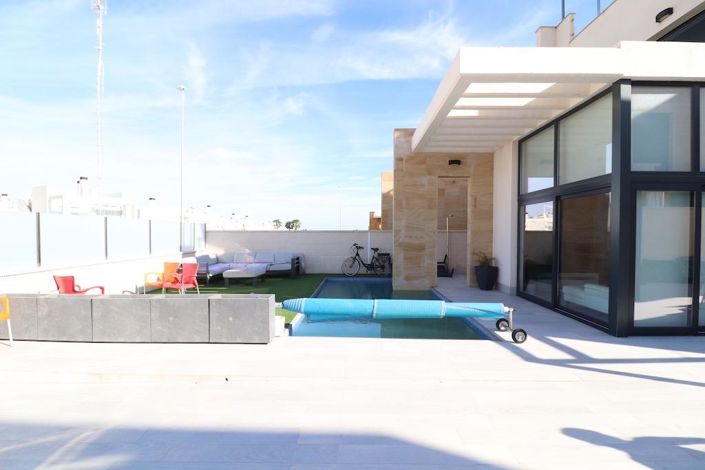 Image No.7-3 Bed Villa for sale