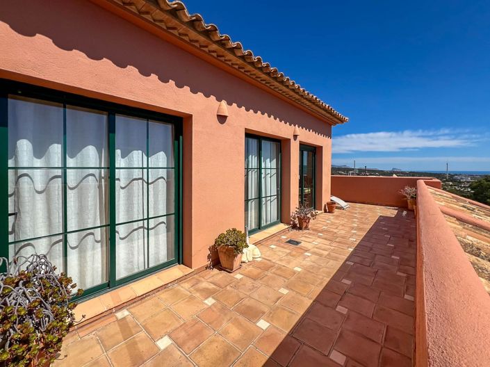 Image No.48-3 Bed Apartment for sale