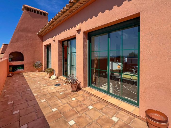 Image No.50-3 Bed Apartment for sale