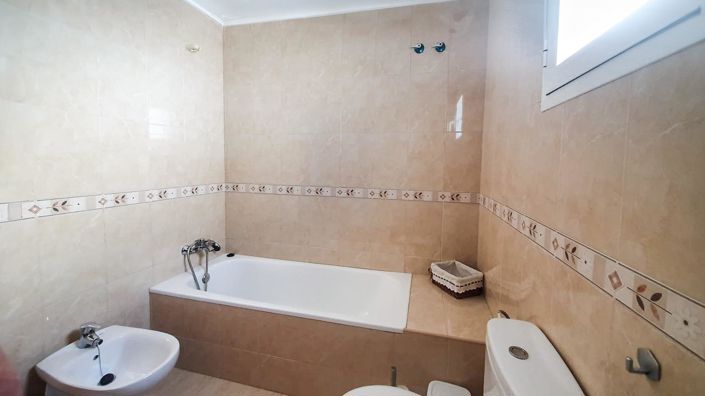 Image No.21-3 Bed Villa for sale