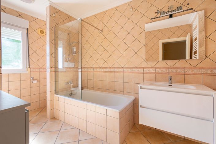 Image No.38-4 Bed Villa for sale