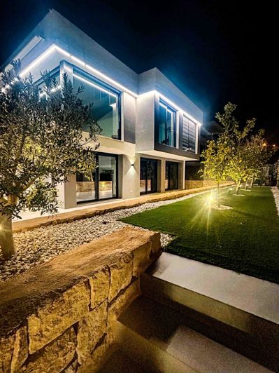 Image No.5-5 Bed Villa for sale