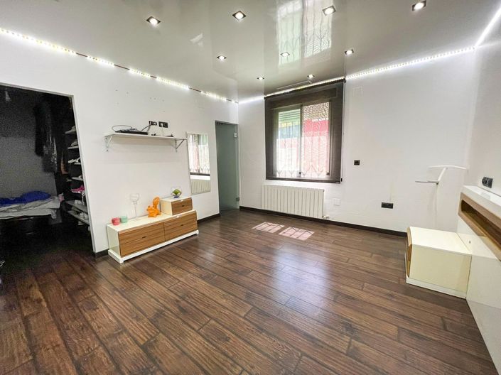 Image No.31-Villa de 16 chambres à vendre à L'Alfas del Pi