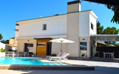 1 - L'Alfas del Pi, Maison de ville