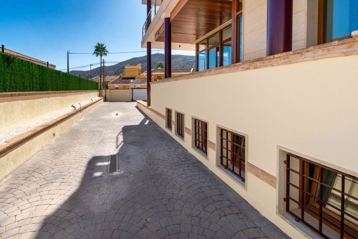 Image No.49-Villa de 4 chambres à vendre à L'Alfas del Pi