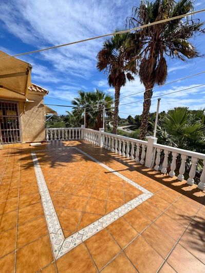 Image No.38-5 Bed Villa for sale