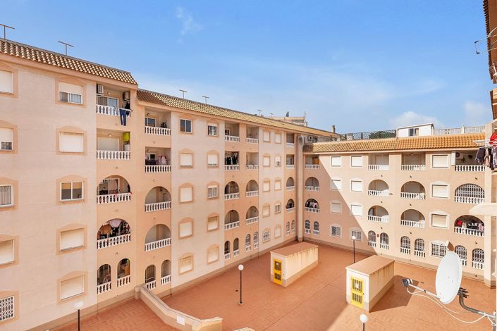 Image No.24-Appartement de 2 chambres à vendre à Torrevieja