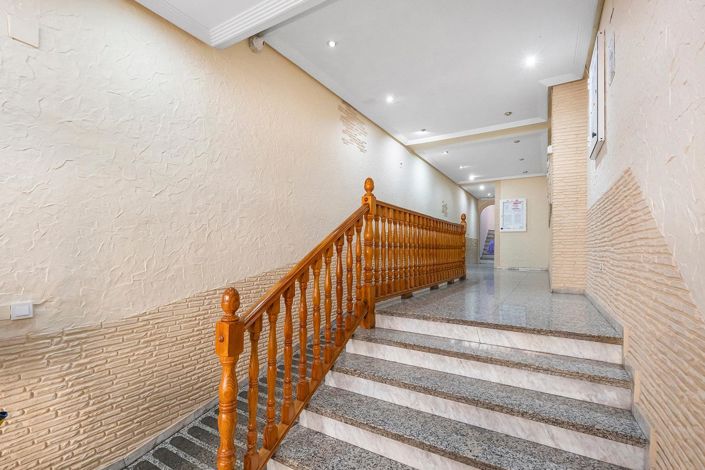 Image No.25-2 Bed Apartment for sale