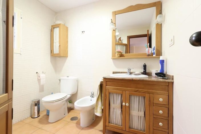 Image No.11-3 Bed Apartment for sale