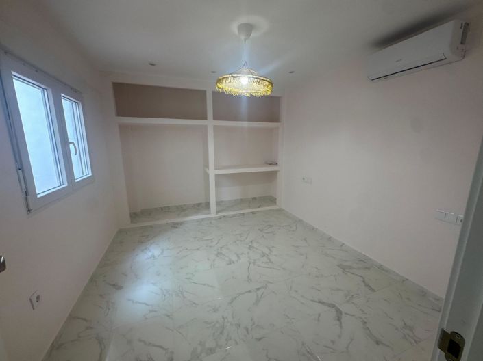 Image No.20-3 Bed Apartment for sale