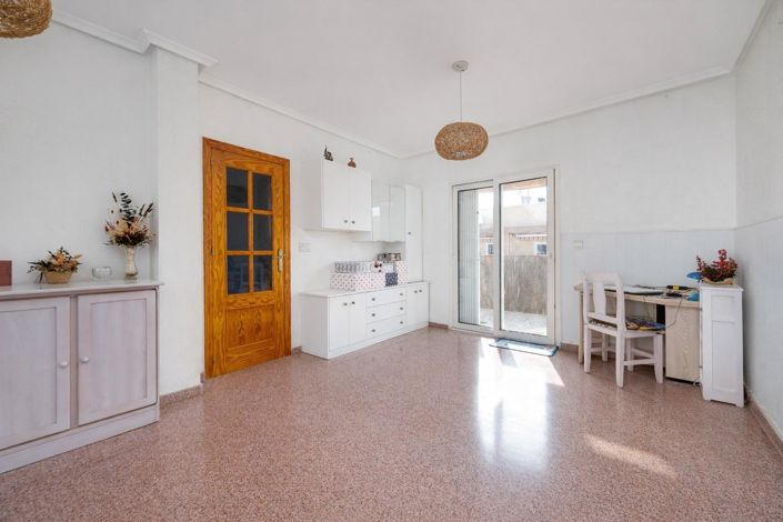 Image No.12-2 Bed Apartment for sale