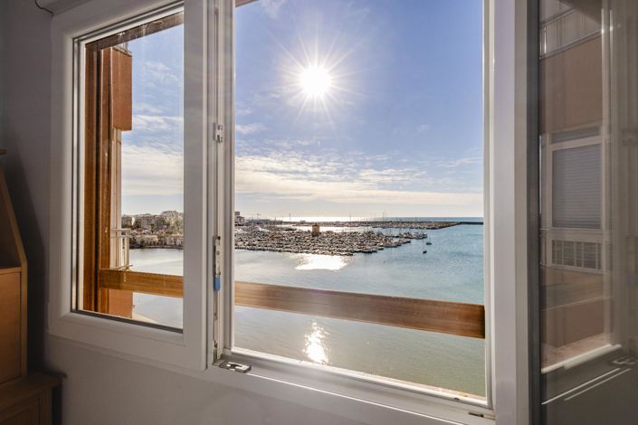 Image No.28-3 Bed Apartment for sale
