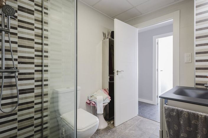 Image No.30-3 Bed Apartment for sale