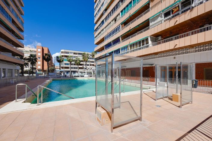 Image No.33-3 Bed Apartment for sale