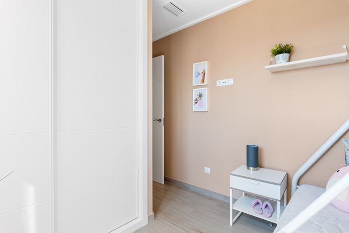 Image No.12-3 Bed Apartment for sale