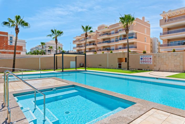 Image No.40-3 Bed Apartment for sale