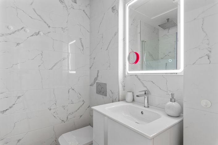 Image No.18-3 Bed Apartment for sale
