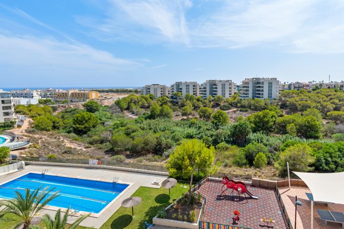 Image No.25-3 Bed Apartment for sale