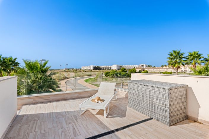 Image No.49-5 Bed Villa for sale