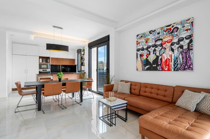 Image No.7-4 Bed Villa for sale