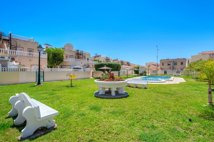 Image No.35-3 Bed Townhouse for sale