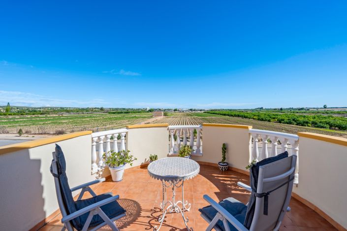 Image No.26-3 Bed Villa for sale