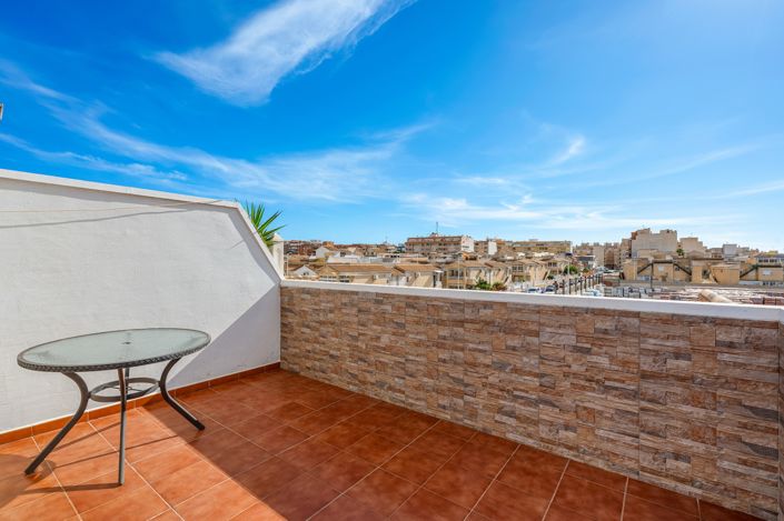 Image No.23-2 Bed Apartment for sale