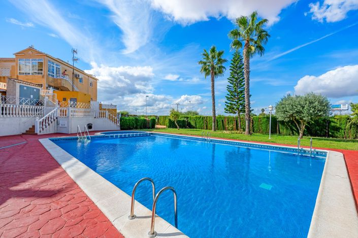 Image No.28-2 Bed Apartment for sale