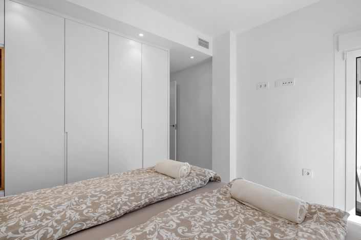 Image No.15-2 Bed Apartment for sale